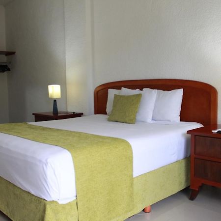 Hotel Green 16 Канкун Экстерьер фото